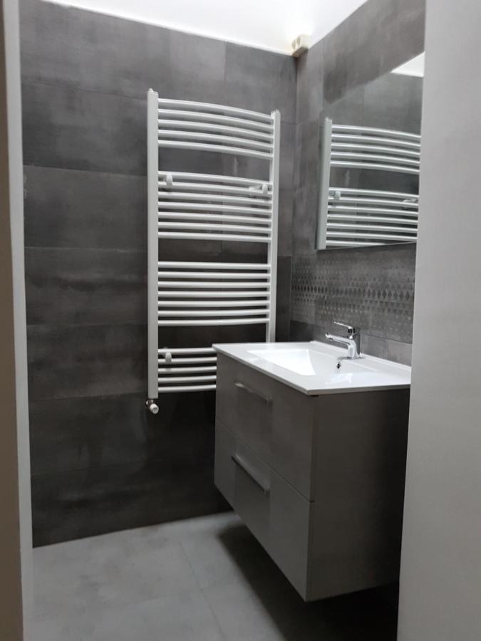 Silver Dream Apartmanhaz Debrecen Esterno foto