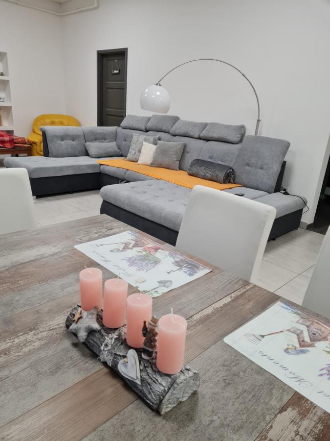 Silver Dream Apartmanhaz Debrecen Esterno foto