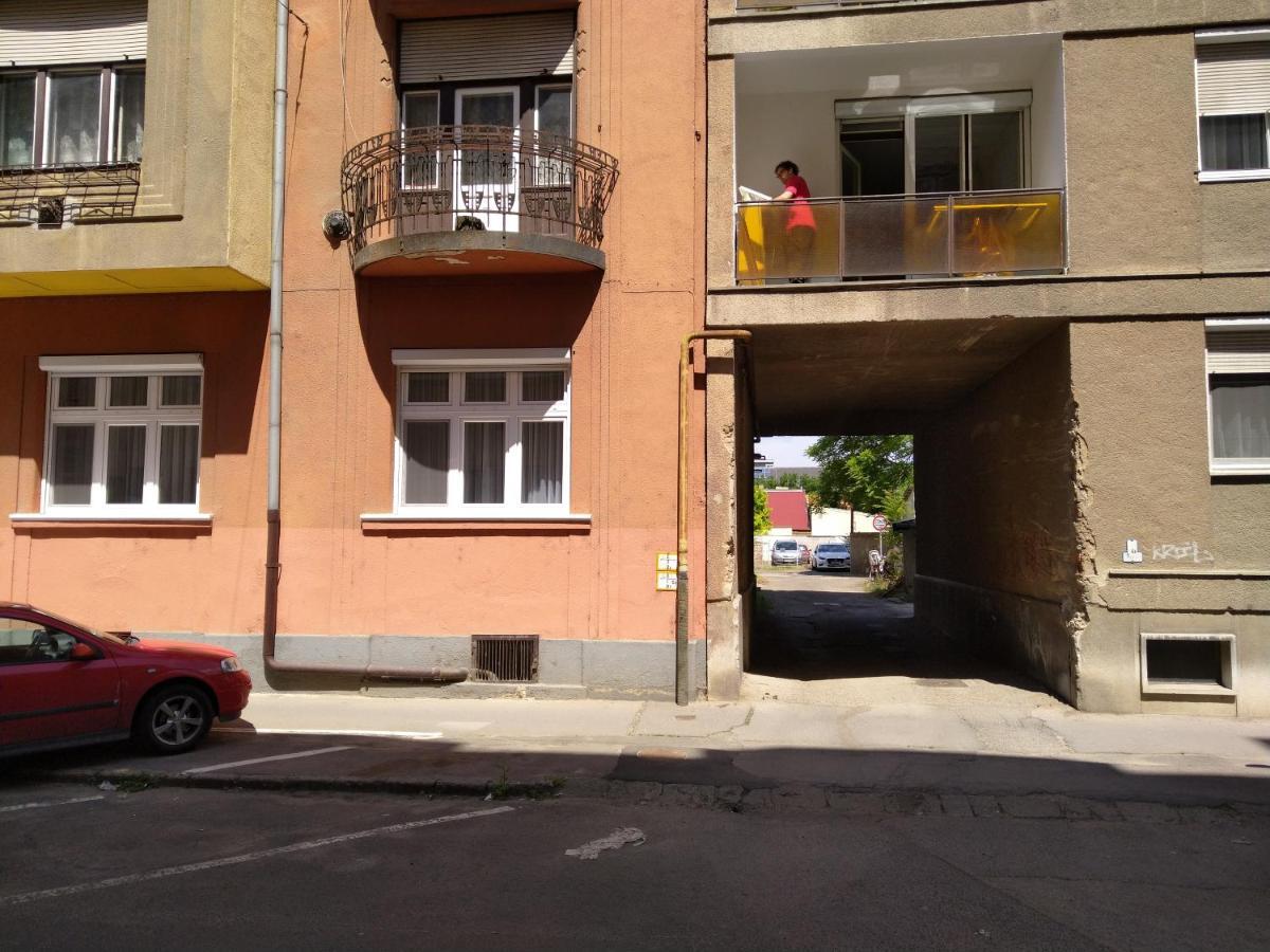 Silver Dream Apartmanhaz Debrecen Esterno foto