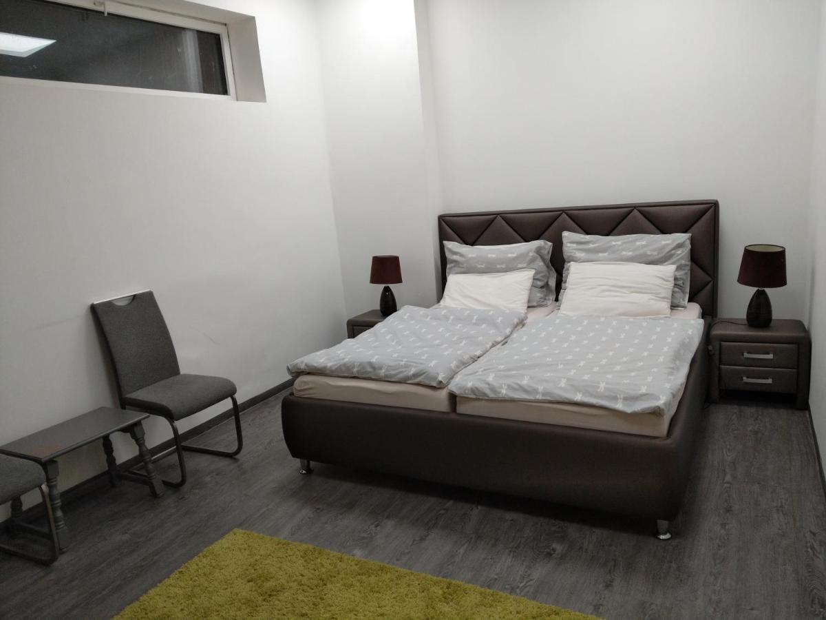 Silver Dream Apartmanhaz Debrecen Esterno foto
