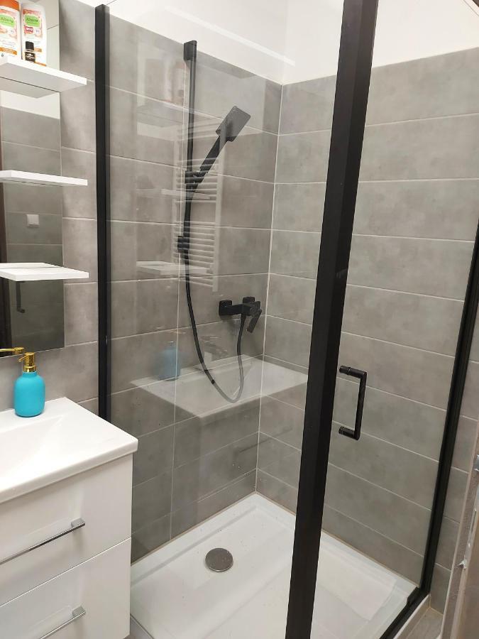 Silver Dream Apartmanhaz Debrecen Esterno foto