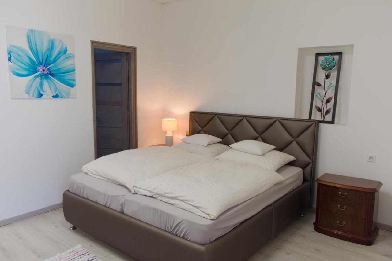 Silver Dream Apartmanhaz Debrecen Esterno foto